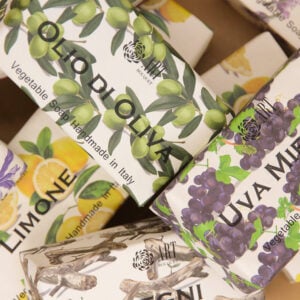 saponette solide incartate della linea art bouquet di alchimia soap - varie profumazioni