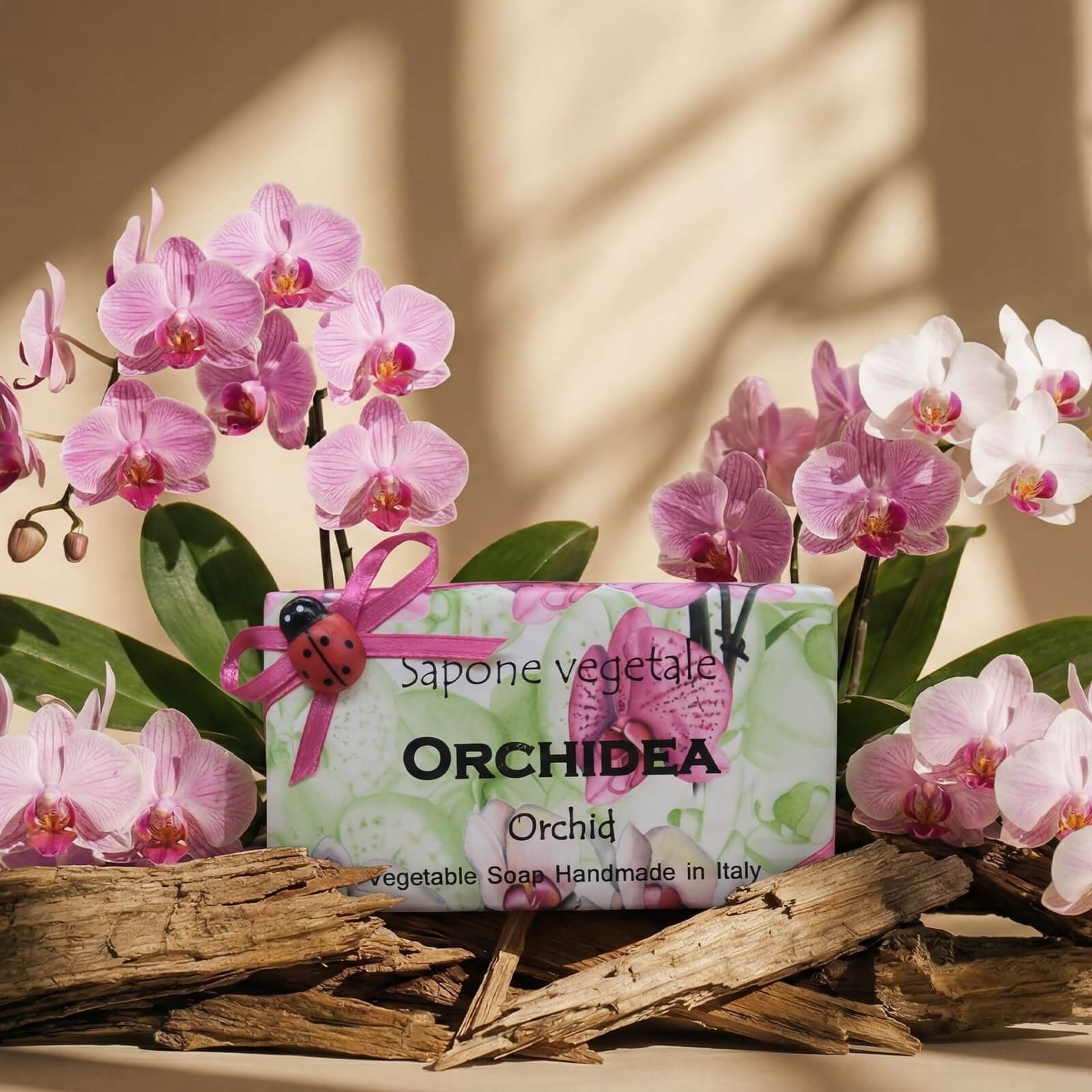 sapone solido vegetale con fragranza floreale primaverile all'orchidea
